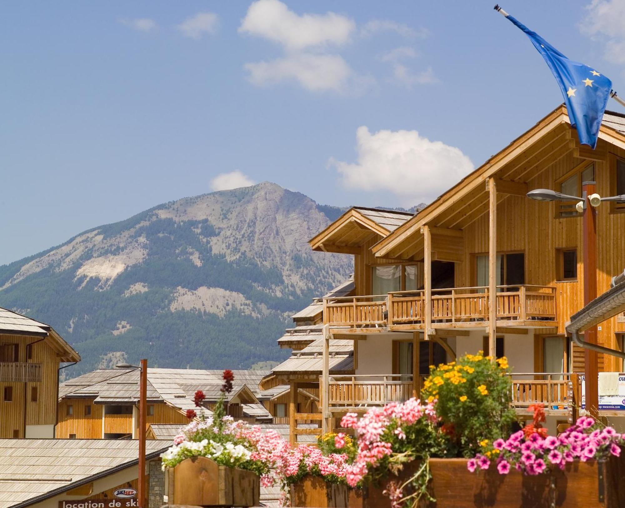 Madame Vacances Les Balcons Des Airelles Les Orres Buitenkant foto